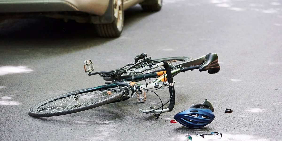 交通事故でロードバイクが全損！ 減価償却の計算方法は？